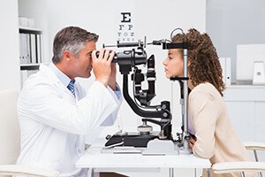 Cataract Eye Exam